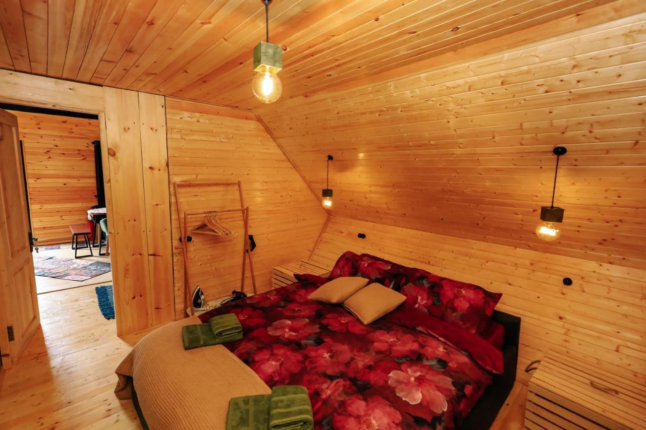 Wooden Cottage "Green House" In Бакуриани Екстериор снимка